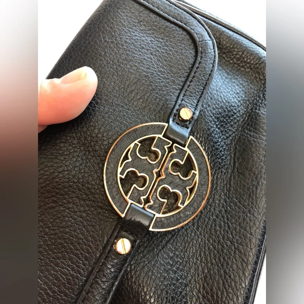 Tory Burch Black Crossbody Bag pre-owned good condition